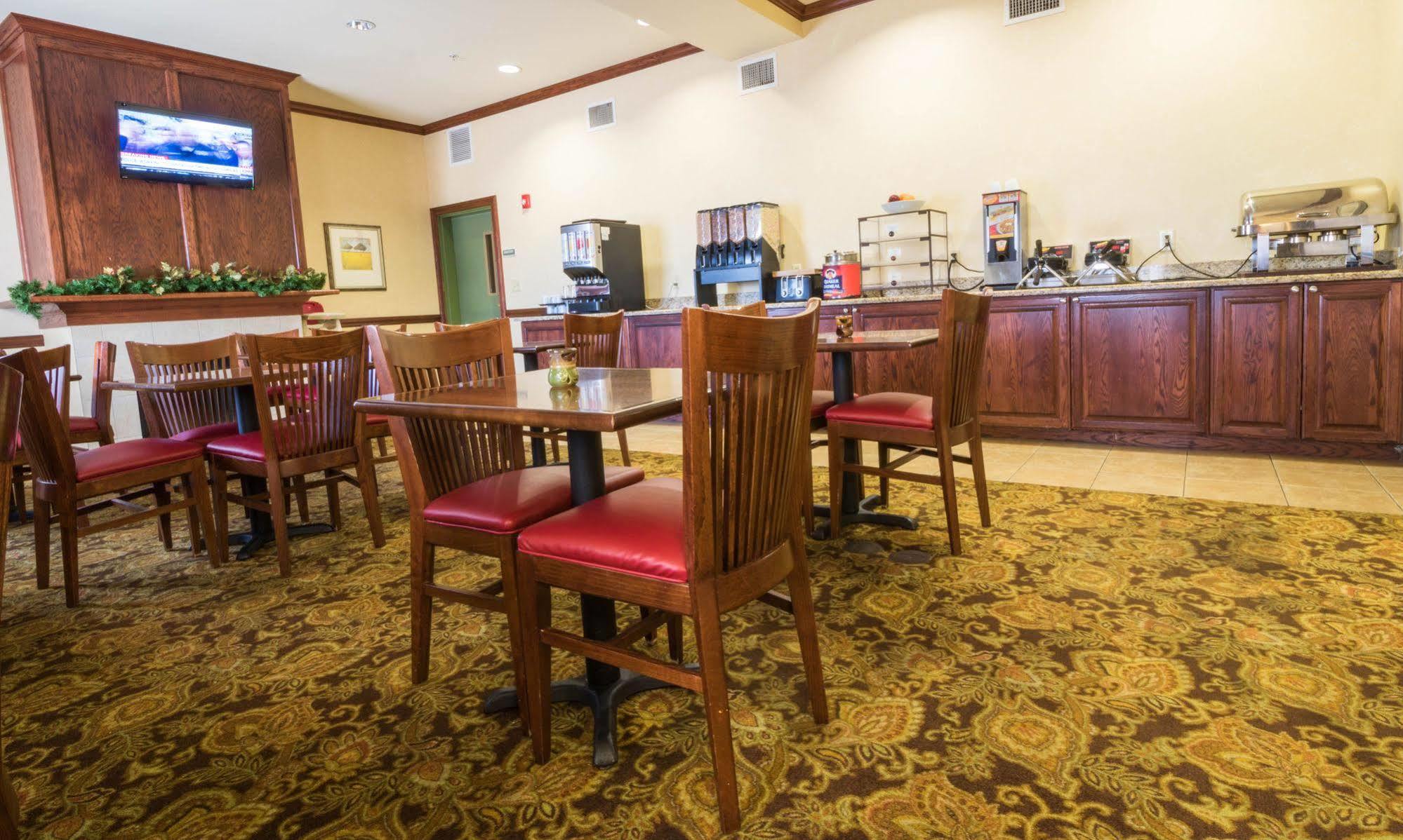 Country Inn & Suites By Radisson, Meridian, Ms ภายนอก รูปภาพ